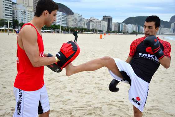 A estreia de Thomas pelo UFC será no dia 8 de novembro.