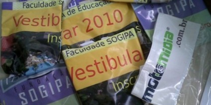 Motomídia cria sacolas com material reciclado 