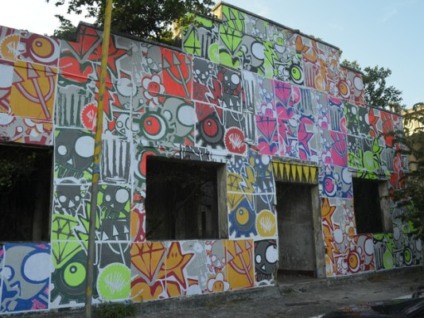 Prédios abandonados viram obras de arte em Macapá