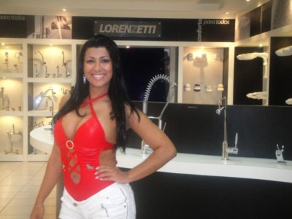 Mulher Moranguinho no Show de Banho da Lorenzetti