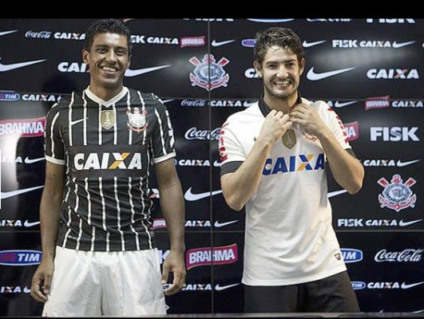 Corinthians apresenta nova camisa