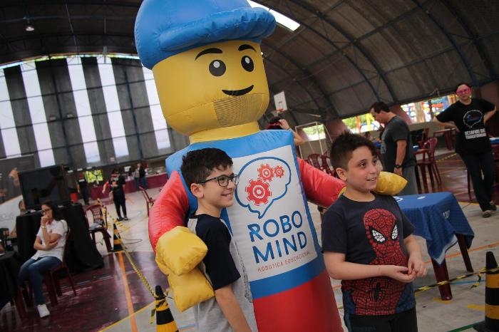 Blumenau se transforma na Capital nacional da Robótica Educacional