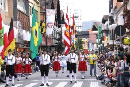 RBS TV transmitirá desfile da Oktoberfest ao vivo