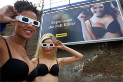 Outdoor em 3D para ativar sutiã Outdoor em 3D para ativar sutiã