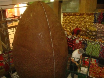 Está pronto ovo de Páscoa gigante da Nestlé