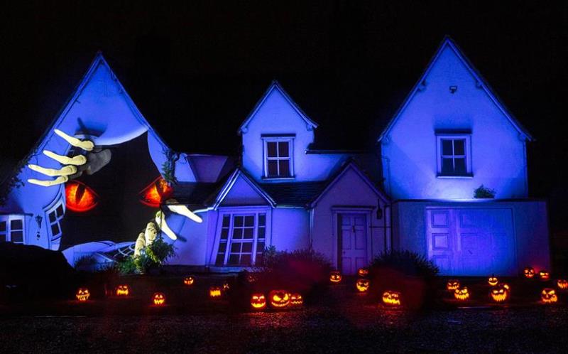 Samsung incentiva o Halloween em casa com tecnologia de ponta