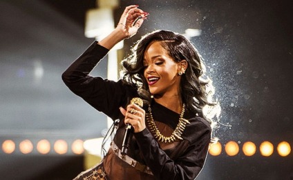 Rihanna recusa convite para final do Super Bowl