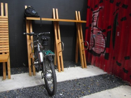 Ciclistas podem contar com paraciclos na Vila Madalena