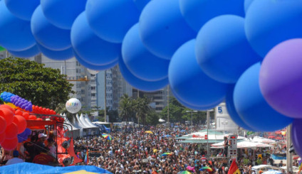 Parada Gay recebe um milhão de pessoas