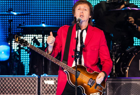 Show de Paul McCartney em Brasília lotou o Estádio Mané Garrincha.