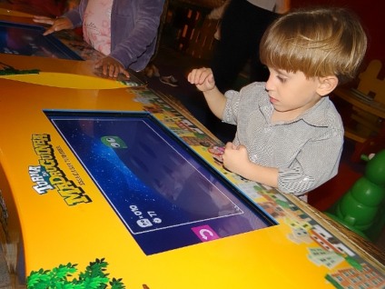 Madrugadão Lanches disponibiliza PlayTables