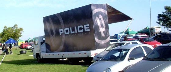 Police invade Curitiba e Porto Alegre