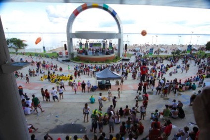 Manaus ganha relógio para contagem regressiva da Copa