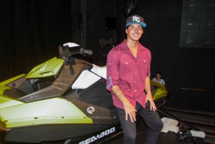 Panasonic premia os melhores do surf