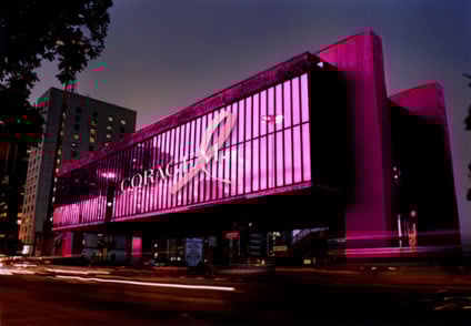 Projeção mapeada é realizada no Masp