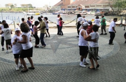 Aulas de dança para terceira idade no Bay Market