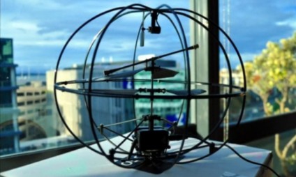 Helicóptero de brinquedo é controlado por ondas cerebrais