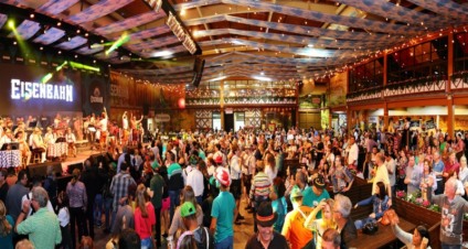Eisenbahn celebra a cultura alemã na Oktoberfest Blumenau