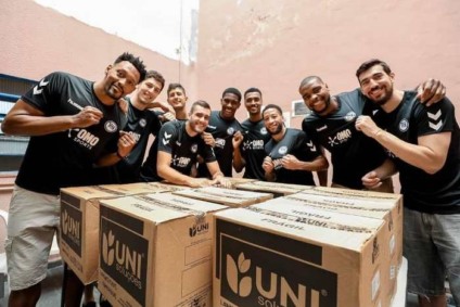 #ChapolinChallenge: Basquete do Pinheiros topou o desafio