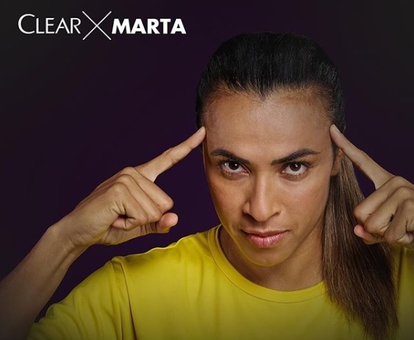 Marta apresenta a linha Sports da Clear