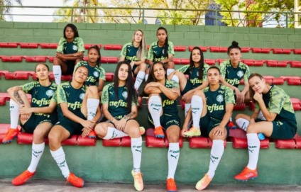 Puma estende patrocínio ao futebol feminino do Palmeiras