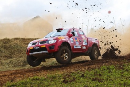 Rali Mitsubishi chega a Aparecida de Goiânia
