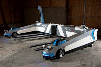 Aeroporto da Alemanha usa robô para manobrar carros