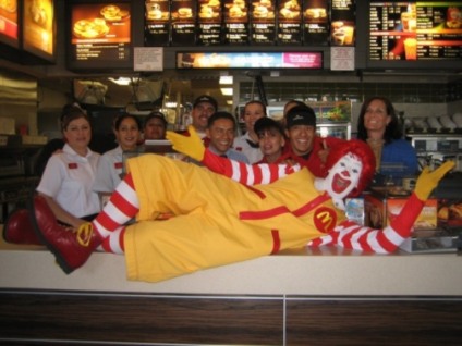 Ronald McDonald se apresenta no Rio de Janeiro