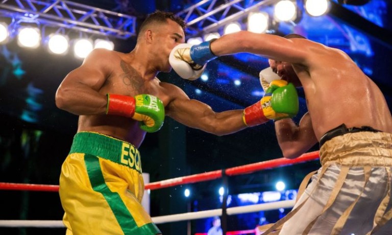 Mangaratiba-RJ 31/10/2019 – Boxing For You, quinta edição. Pela categoria médios. Esquiva Falcão venceu Jorge Miranda. Foto: Mario Palhares/Boxing For You