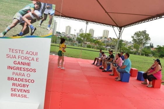 O público presente no Parque Municipal de Barueri pôde conhecer um pouco mais do esporte (Foto: Mauricio Borges).