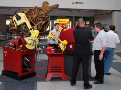 Starrett divulga produto no PDV