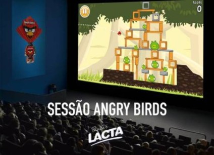 Lacta une cinema com game interativo do Angry Birds