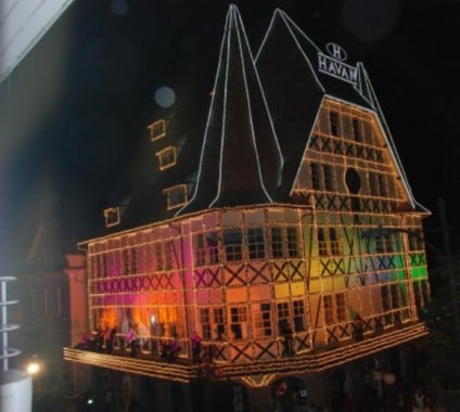 Castelo Havan participa do espetáculo Magia de Natal 