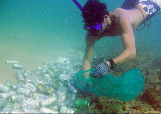 Skol limpa mar de Salvador Skol limpa mar de Salvador