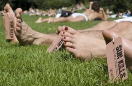 Ação inusitada alerta sobre os perigos do sol