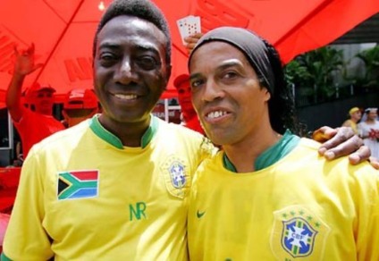 Sósias de Pelé e Ronaldinho Gaúcho ativam promo do Yahoo!