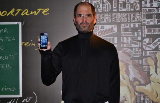 Steve Jobs é uma das peças expostas no Museu de Cera no Salvador Shopping.