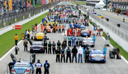 Stock Car acelera no Autódromo Internacional de Curitiba
