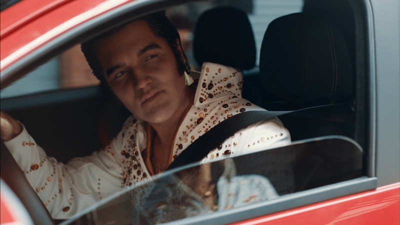 Elvis Presley está de volta com a nova Fiat Strada