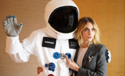 Samsung manda selfies para o espaço