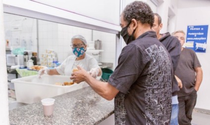 Becel e Bimbo doam 450 mil cafés da manhã 