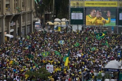 Curitiba festeja hoje contagem regressiva para a Copa