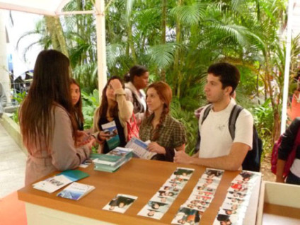 Fotos instantâneas da Template no estande da Vale