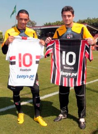 Tenys Pé com São Paulo por seis jogos