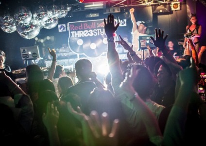 DJ OSAMNUTS performs a killer set at the Red Bull Thre3Style in Nagoya, Japan on June 21st, 2013