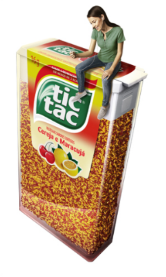 Tic Tac gigante em ação promocional