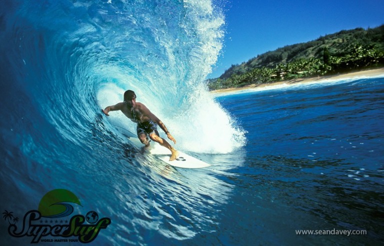 Tom Curren surfing at Off The Wall, north shore, 1995