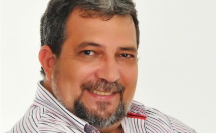 Ao nosso mestre Tony com carinho!