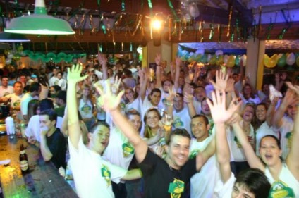 Liberada exibição de jogos da Copa em bares