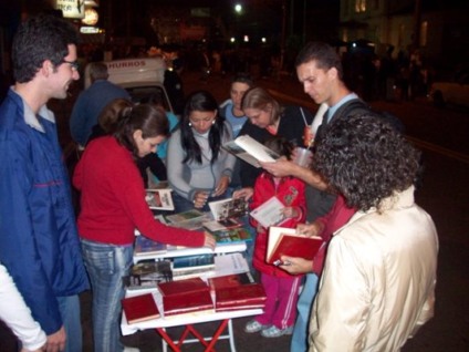 Promo ativa Dia Mundial do Livro